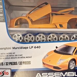 Maisto Lamborghini Murcielago LP 640 Model Kit